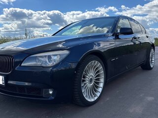 2010 BMW 7 серии 740d xDrive V (F01/F02/F04), синий, 1850000 рублей, вид 1
