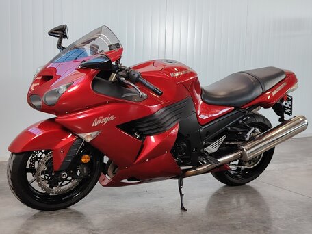 2010 Kawasaki ZZR 1400, красный, 659000 рублей, вид 3