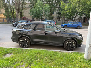2024 Volkswagen Tiguan L Pro III (China Market), чёрный, 4450000 рублей, вид 2