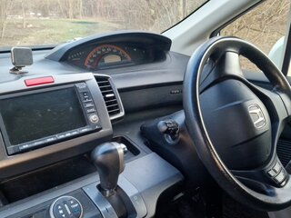 2009 Honda Freed I, белый, 1090000 рублей, вид 5