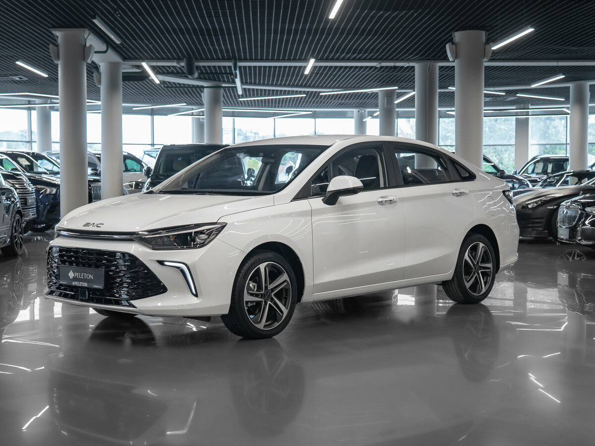 Открыть фотографии: BAIC U5 Plus