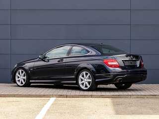 2011 Mercedes-Benz C-Класс 180 III (W204) Рестайлинг, чёрный, 1355000 рублей, вид 4