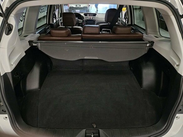 2018 Subaru Forester IV Рестайлинг 2, белый - вид 13