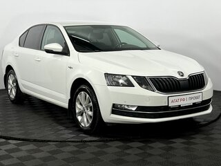 2019 Skoda Octavia III (A7) Рестайлинг, белый, 1650000 рублей, вид 4