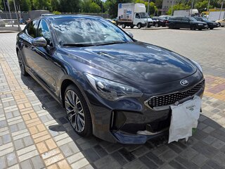 2019 Kia Stinger I, серый, 2000000 рублей, вид 3
