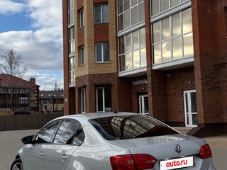 2013 Volkswagen Jetta VI, серебристый, 960000 рублей, вид 4