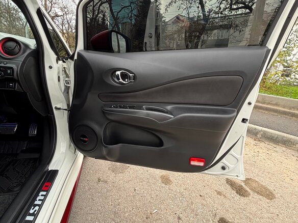 2017 Nissan Note Nismo e-Power II Рестайлинг, белый, 1480000 рублей - вид 9