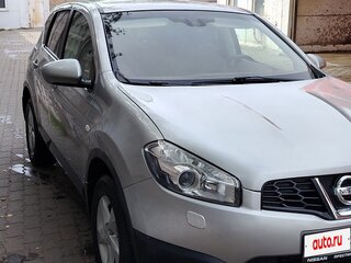 2012 Nissan Qashqai I Рестайлинг, серебристый, 950000 рублей, вид 3