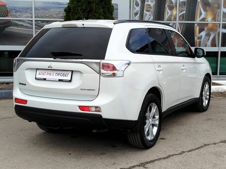 2013 Mitsubishi Outlander II Рестайлинг, белый, 1524000 рублей, вид 5