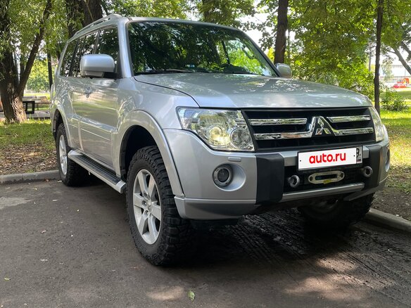 2008 Mitsubishi Pajero IV, серебристый, 1180000 рублей