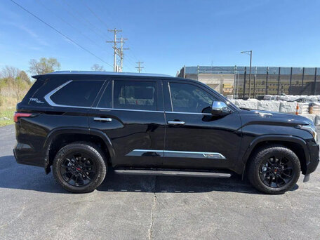 2025 Toyota Sequoia III, чёрный, 13440233 рублей, вид 5