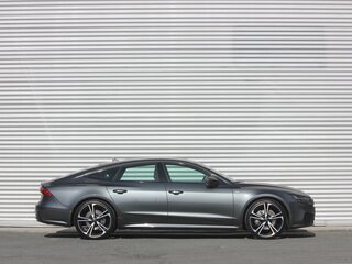 2022 Audi A7 45 TFSI II (4K), серый, 5800000 рублей, вид 3