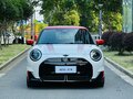 2025 Mini Hatch JCW Electric IV (F65/F66/J01), белый, 6390000 рублей - вид 1