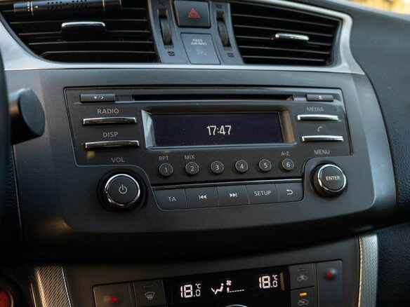 2015 Nissan Sentra VII (B17), чёрный - вид 22