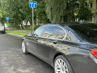 2015 BMW 7 серии Long 740Li xDrive V (F01/F02/F04) Рестайлинг, чёрный, 1580000 рублей, вид 3