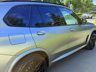 2021 BMW X5 M Competition III (F95), серый, 13900000 рублей, вид 5