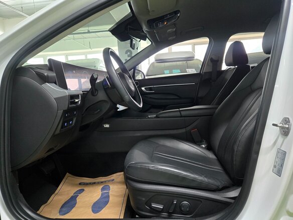 2024 Hyundai Sonata VIII (DN8) Рестайлинг, белый - вид 4