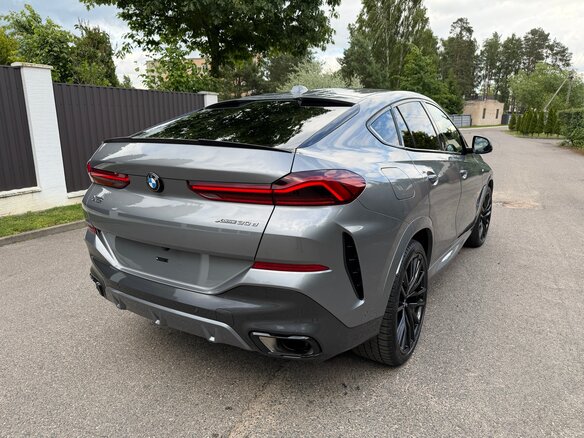 2025 BMW X6 30d III (G06) Рестайлинг, серый - вид 6