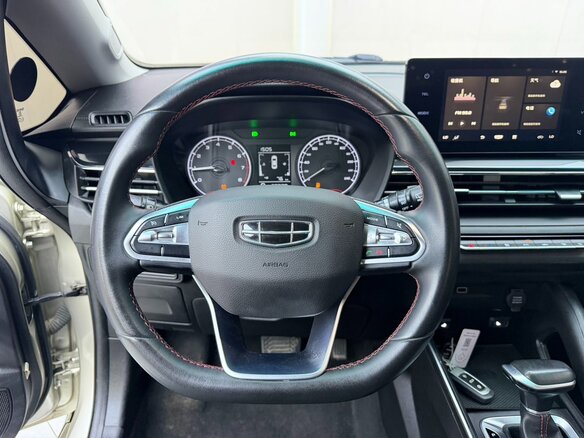 2021 Geely Vision X3 Pro, бежевый, 1140000 рублей - вид 11