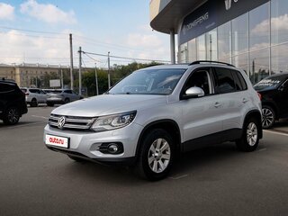 2012 Volkswagen Tiguan I Рестайлинг, серебристый, 1450000 рублей, вид 2