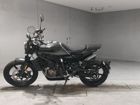 2019 Husqvarna Svartpilen 701, чёрный, 550000 рублей, вид 2