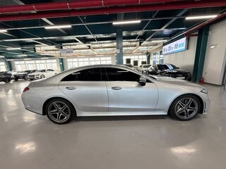 2020 Mercedes-Benz CLS 300 d III (C257), серебристый, 4999999 рублей, вид 4
