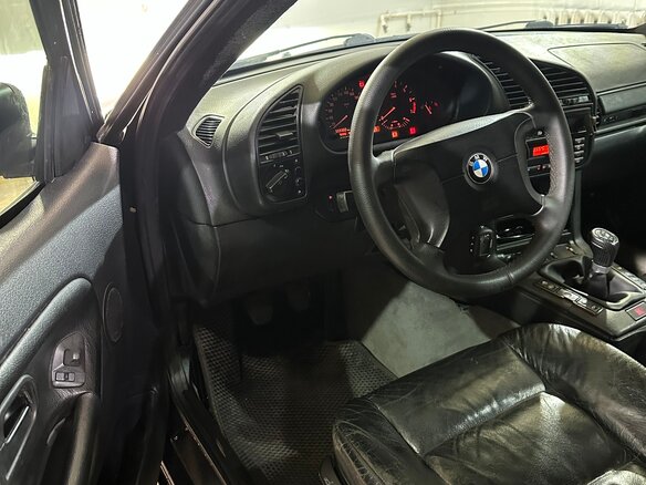 1998 BMW 3 серии 318i III (E36), чёрный, 659036 рублей - вид 21