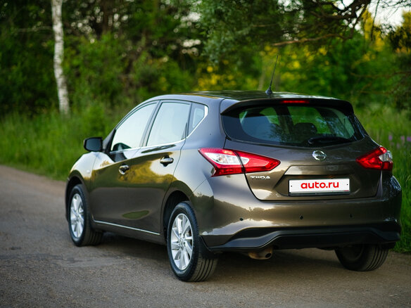 2015 Nissan Tiida II, коричневый, 1150000 рублей - вид 13