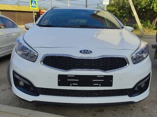 2018 Kia Ceed II Рестайлинг, белый, 1600000 рублей, вид 5
