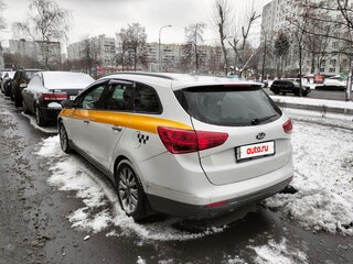 2017 Kia Ceed II Рестайлинг, серебристый, 875000 рублей, вид 4