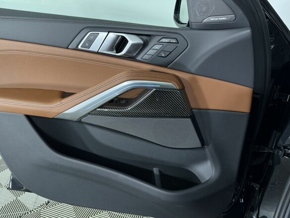 2025 BMW X6 30d III (G06) Рестайлинг, чёрный, 16100000 рублей - вид 17