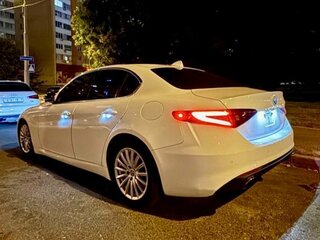 2021 Alfa Romeo Giulia II (952) Рестайлинг, белый, 6100000 рублей, вид 2