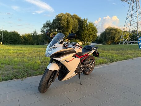 2012 Yamaha XJ6 (FZ6R), белый, 525000 рублей, вид 1