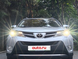 2013 Toyota RAV4 IV (XA40), серебристый, 1550000 рублей, вид 2