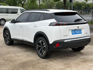 2024 Peugeot 2008 II, белый, 1420000 рублей, вид 4