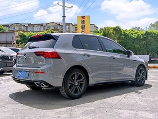 2023 Volkswagen Golf VIII, серый, 1900000 рублей, вид 4