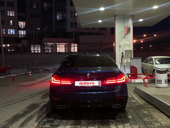 2018 BMW 5 серии 520d xDrive VII (G30/G31/G38), синий, 3100000 рублей - вид 9