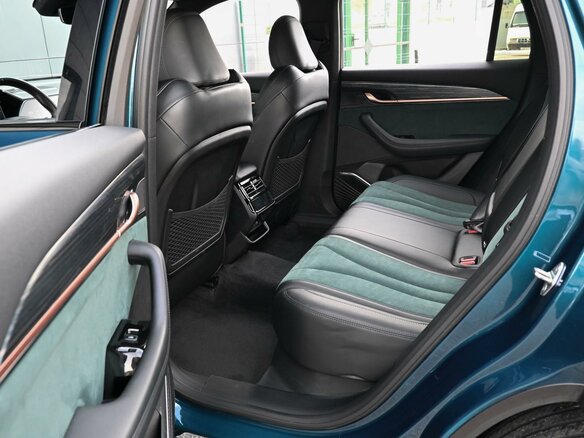 2023 Geely Monjaro I, синий, 2799000 рублей - вид 10