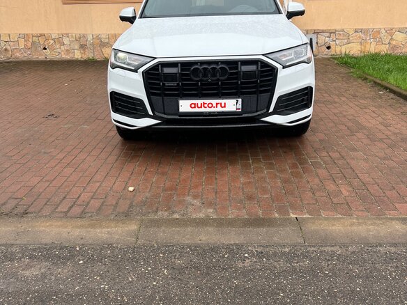 2021 Audi Q7 45 TFSI II (4M) Рестайлинг, белый - вид 4