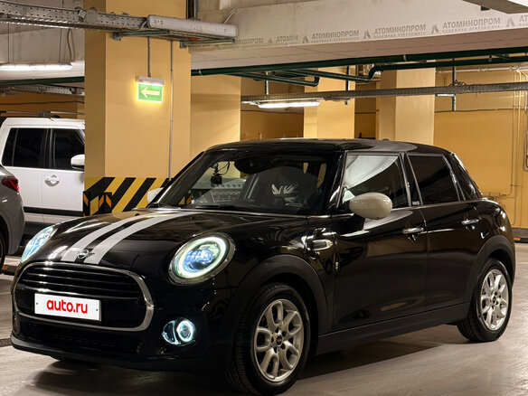 2020 Mini Hatch Cooper III (F55/F56) Рестайлинг, чёрный