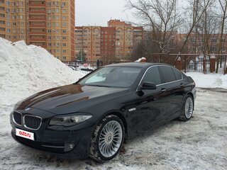 2011 BMW 5 серии 523i VI (F10/F11/F07), чёрный, 3100000 рублей, вид 4