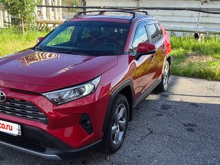 2022 Toyota RAV4 V (XA50), красный, 4290000 рублей, вид 2