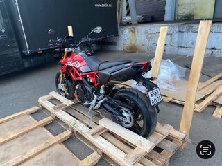 Aprilia Dorsoduro 900