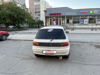 1990 Toyota Starlet IV (P80), белый, 135000 рублей, вид 3