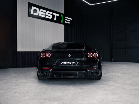 2019 Ferrari 812 Superfast, чёрный, 35000000 рублей - вид 6