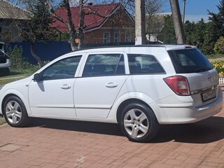 2008 Opel Astra H Рестайлинг, белый, 550000 рублей, вид 4