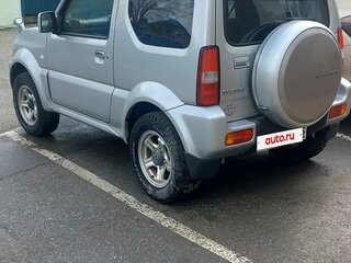 2017 Suzuki Jimny III Рестайлинг 2, серебристый, 1400000 рублей, вид 3