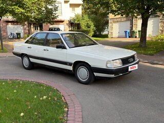 1986 Audi 100 III (C3), белый, 420000 рублей, вид 2