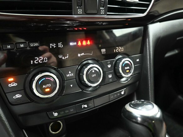2013 Mazda 6 III (GJ), белый, 1499900 рублей - вид 18
