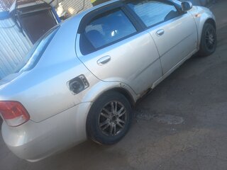 2004 Chevrolet Aveo I, серебристый, 160000 рублей, вид 4